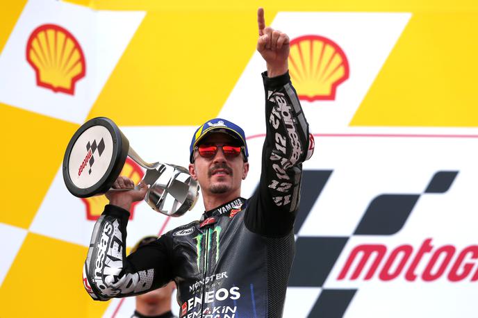 Vinales | Maverick Vinalec je bil na VN Malezije v razredu motoGP hitrejši od rojaka Marca Marqueza in Italijana Andree Doviziose.  | Foto Reuters