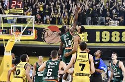 Cedevita Olimpija v Solunu drago prodala kožo