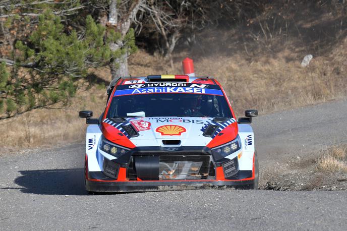 Thierry Neuville/Martijn Wydaeghe | Thierry Neuville in sovoznik Martijn Wydaeghe sta osvojila prvi reli sezone. | Foto Guliverimage