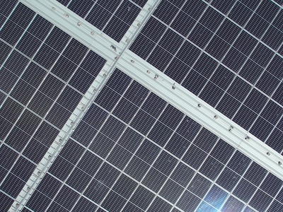 Račun za elektriko z 2.446 evrov na 359 evrov na leto? Primer slovenske hiše pokaže, kako
