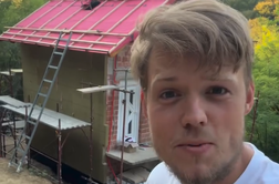 Ameriški vplivnež že dva meseca obnavlja hišo, ki jo je kupil za pet tisoč evrov: tako je videti danes