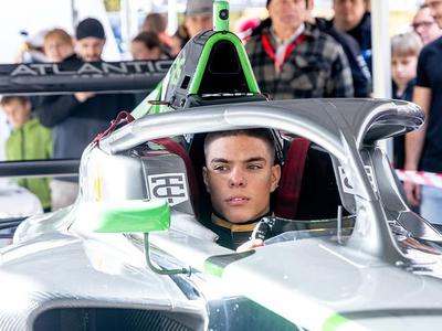 Postojnčan je otroštvo preživel v Mehiki, letos prvič v prvenstvu formule 4 #foto