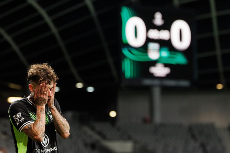 Olimpija je v Stožicah streljala s slepimi naboji. | Foto: Grega Valančič