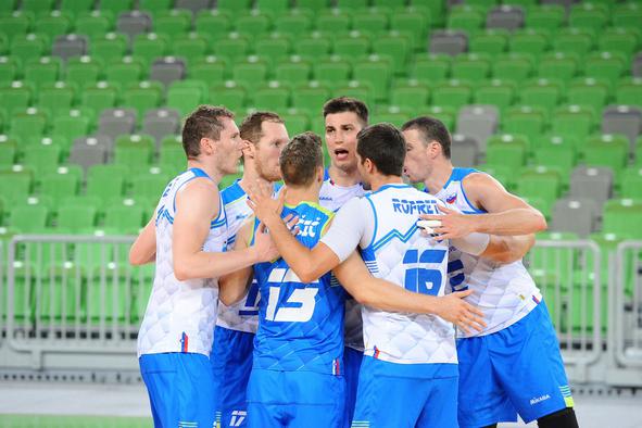 Slovenija pometla z Egiptom. Kako resna je poškodba Šterna? #video