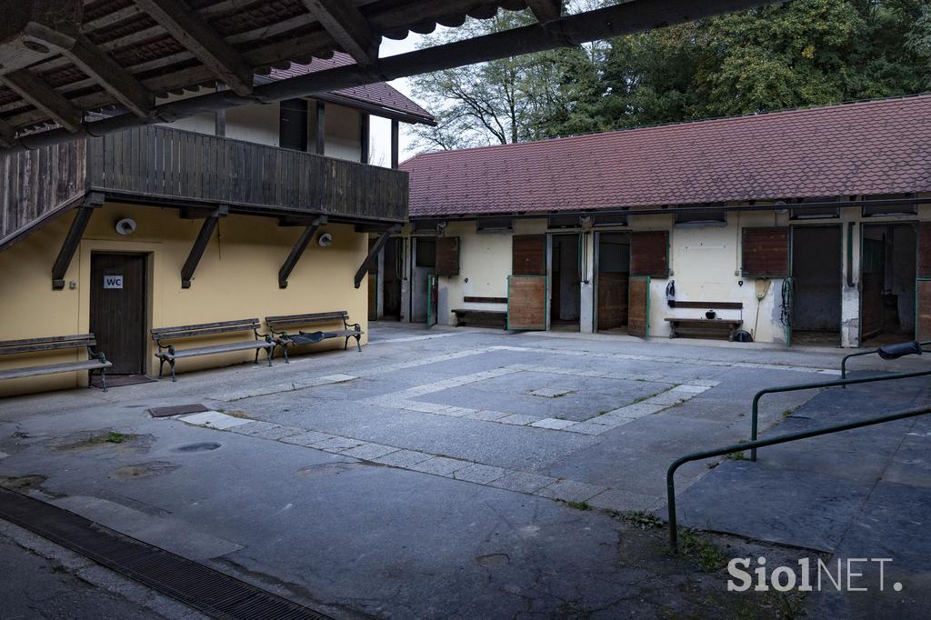 Pedagoško raziskovalni center za konjerejo Krumperk