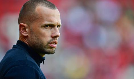 Ajax ima novega trenerja, Everton sklenil trajno pogodbo z Argentincem