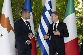 Vrh voditeljev držav Med9