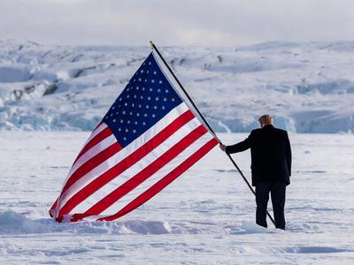 Veselje v Rusiji: "Trump dela, kar hočemo. Samo še Grenlandijo napade."