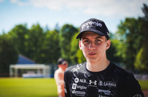 Žiga Jančar na drugi tekmi v Rasnovu osmi