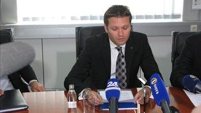 Zaradi stavke žerjavistov že za 150.000 evrov izpada prihodkov