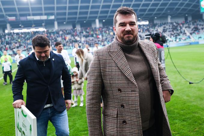 Pri Olimpiji je Goran Boromisa svojčas sodeloval tudi z Robertom Prosinečkim, zdajšnjim selektorjem Črne gore. "Želim mu vse najboljše. Je ikona hrvaškega in jugoslovanskega nogometa, Crvene zvezde, nenazadnje tudi Olimpije. V nogometu se nekatere stvari vedno ne izidejo tako, kot bi se lahko. Vsaka prekinitev sodelovanja je stresna. Tako tista z mladincem kot tudi s profesionalcem, ki služi milijone evrov. Vselej je stresno. Vsak odhod je takšen," želi Prosinečkemu veliko sreče. Zanimivo je, da se bo nekdanji trener Olimpije s Črno goro letos v kvalifikacijah za SP 2026 pomeril prav v skupini s Hrvaško. | Foto: Aleš Fevžer
