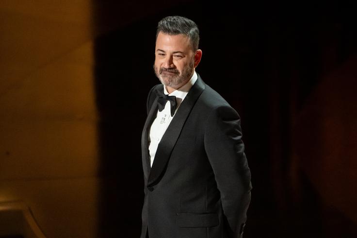 "To je bilo blago zbadanje na račun tega, da je on (predsednik Trump) star skoraj 80 let in da je ona (Melania Trump) mlajša od mene," je dejal Jimmy Kimmel.
 | Foto: Guliverimage