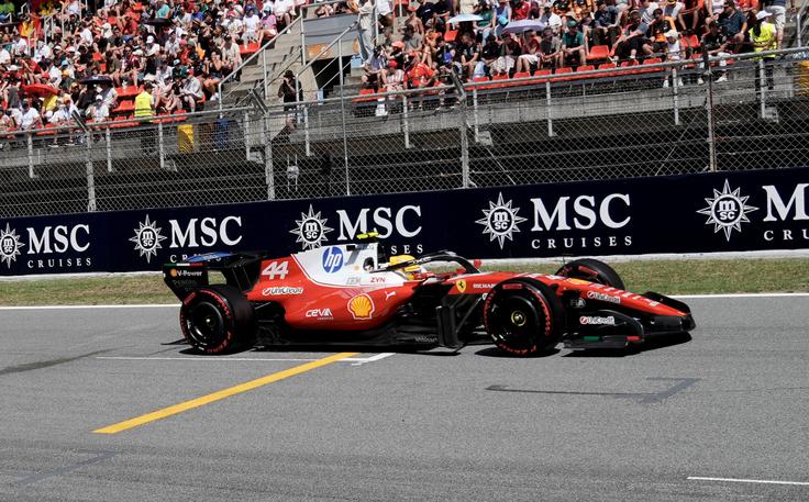 Lewis Hamilton si je pridirkal prvo štartno vrsto. | Foto: Reuters