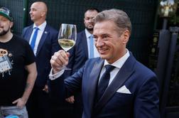 Glasbeniki na Golobovi poroki so morali podpisati pogodbo o molčečnosti