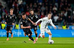 V živo: Kosovo na odmor s prednostjo, Slovenija lovi vsaj dva zadetka