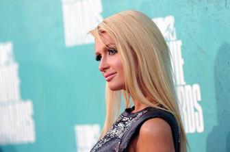 Paris Hilton bolnemu oboževalcu darovala 4000 evrov