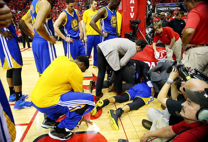 Po poškodbi Stepha Curryja proti Houston Rockets so se za Golden State začele težave. | Foto: Guliverimage/Getty Images