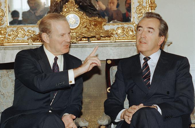 Zelo je bil Sloveniji naklonjen tudi takratni avstrijski zunanji minister Alois Mock (desno). Na fotografiji iz leta 1989 se pogovarja z ameriškim zunanjim ministrom Bakerjem.  | Foto: Guliverimage/Vladimir Fedorenko