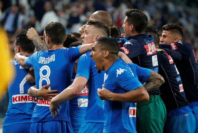 Nogometaši Napolija so prepričani, da lahko osvojijo prvi naslov italijanskega prvaka po letu 1990. | Foto: Reuters