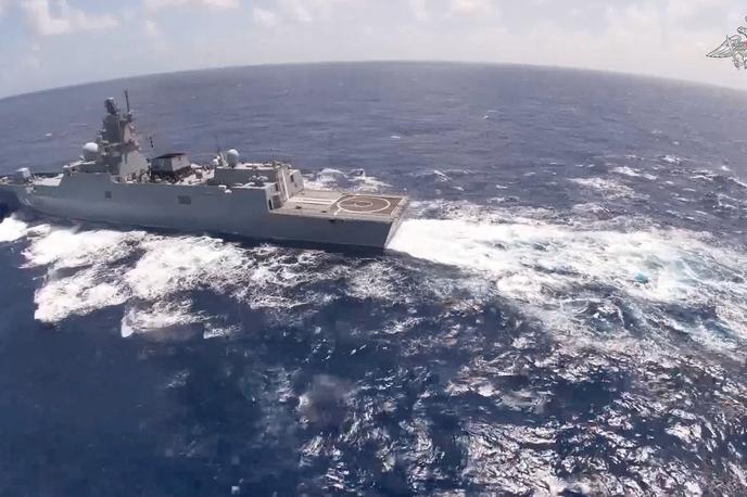 ruska mornarica, ladje | Na ruskem obrambnem ministrstvu so pojasnili, da je bila naloga napadenega ruskega plovila varovanje plinovoda v turških vodah. | Foto Reuters