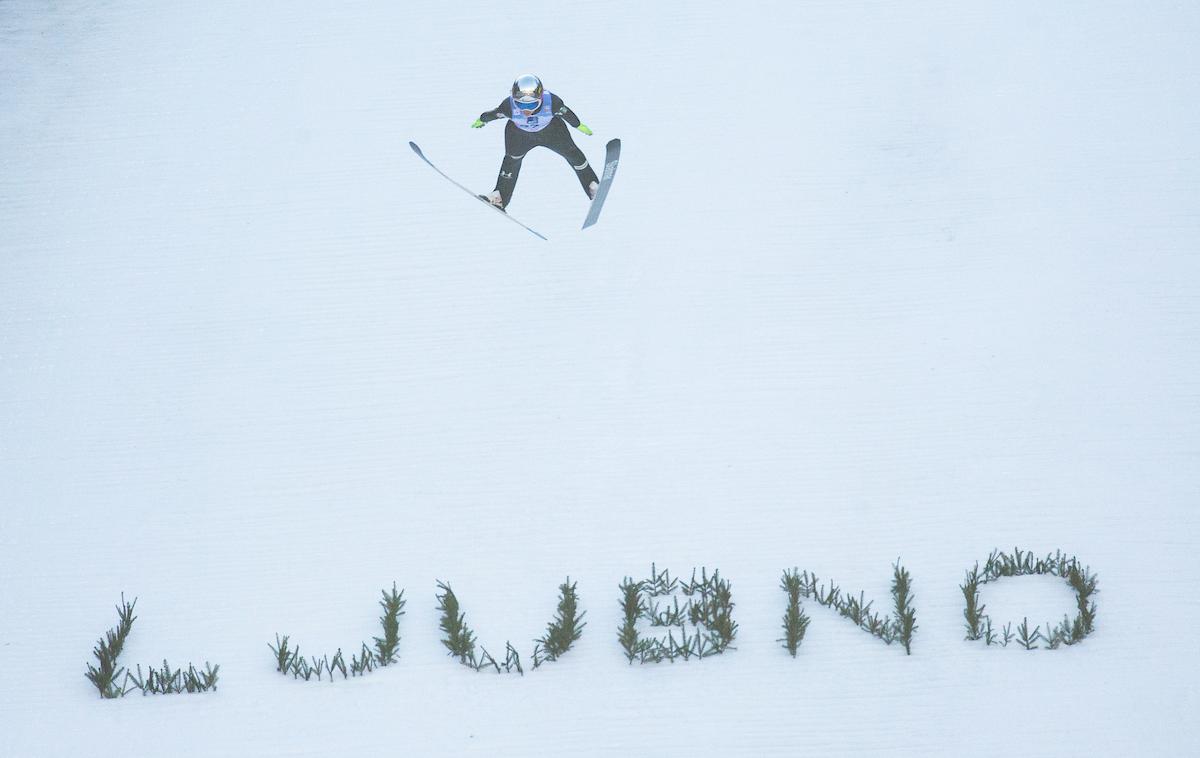ženski skoki Ljubno 2020 | Smučarske skakalke se bodo na silvestrski turneji na Ljubnem bojevale za zlato sovo. | Foto Matic Ritonja/Sportida