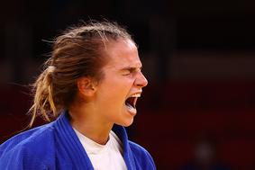 Huda borba, Kaja Kajzer vseeno do tretjega mesta