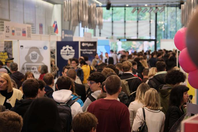 Karierni uspeh je kombinacija izkušenj, truda in vrednot