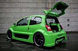 Slovenski renault twingo cameleon ostaja doma