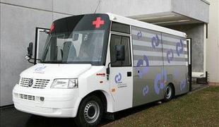 Inštitut RS za rehabilitacijo prejel transporterja