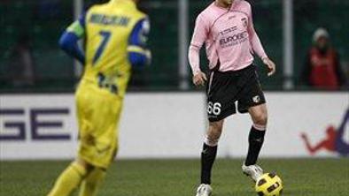 Slovenski nogometaš kot prvi v Italiji kaznovan po pregledu (video)