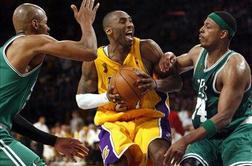 Bostonu se nasmiha naslov