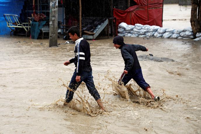 Afganistan | Od sredine aprila so poplave v Afganistanu terjale okoli sto življenj. | Foto Reuters