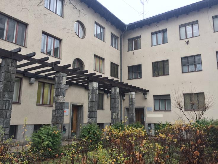 Ministrstvo obljublja, da bo znova preučilo smiselnost prenosa študentskega zdravstvenega doma pod okrilje Zdravstvenega doma Ljubljana. | Foto: Maša Belak