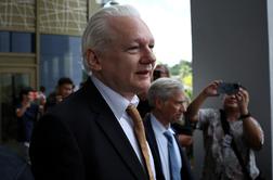 Julian Assange pred ameriškim sodiščem priznal krivdo in se po 14 letih vrnil domov