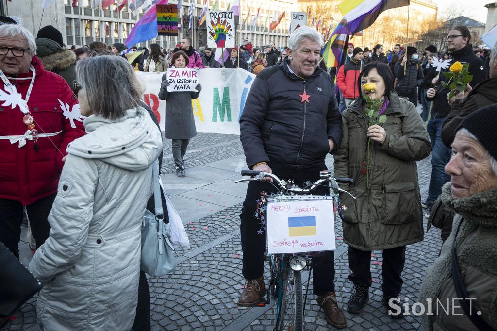 Shod za mir v organizaciji več nevladnih organizacij in organizacij civilne družbe. Ukrajina.