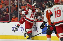 Philadelphia v končnici lige NHL na robu izpada