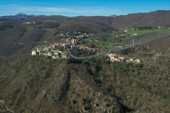 Umbrija ima najvišji viseči most za pešce v Evropi