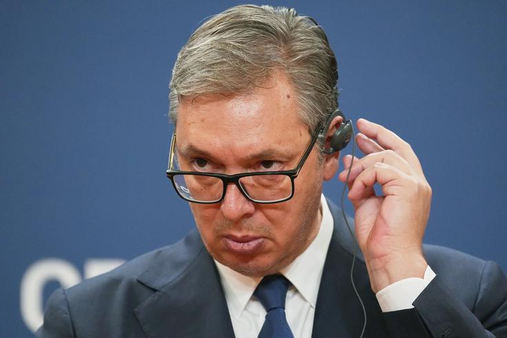 Srbija sicer velja za eno Moskvi bolj naklonjenih držav v Evropi. Proti Rusiji zaradi invazije na Ukrajino ni uvedla sankcij in je z njo ohranila tesne vezi, med drugim tudi na energetskem področju. Na fotografiji Aleksandar Vučić. | Foto: Guliverimage