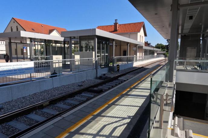 železniška postaja Domžale | Eden izmed realiziranih projektov iz mehanizma za okrevanje EU po koronski krizi je bila tudi izvedba nadgradnje železniške postaje v Domžalah. | Foto Občina Domžale