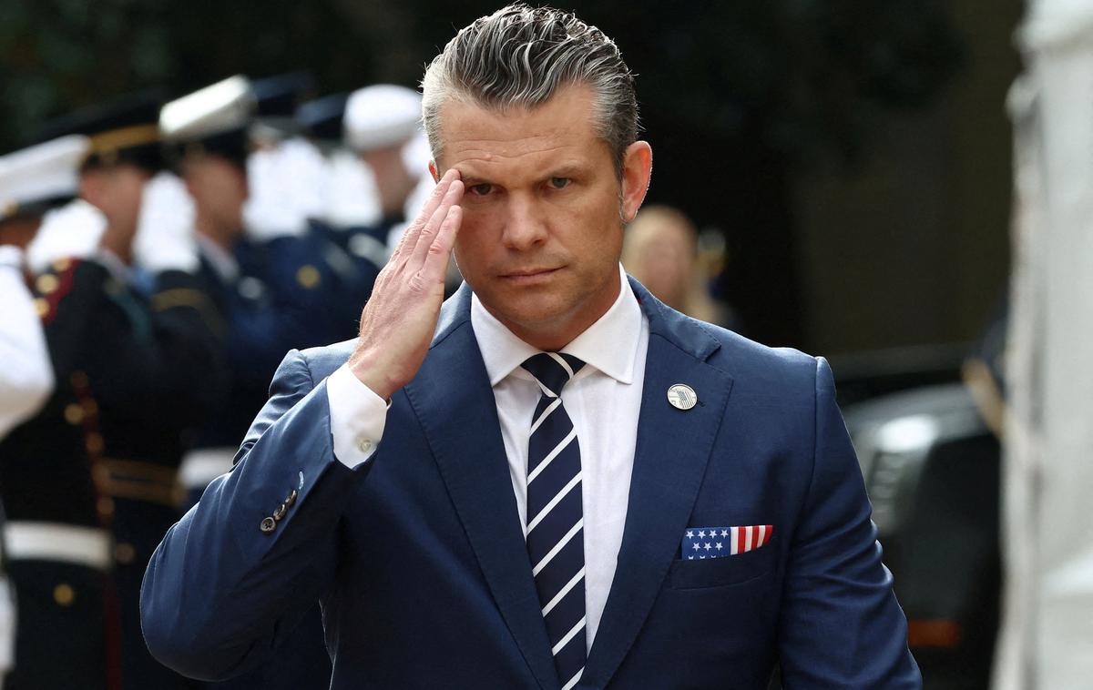 Pete Hegseth | Jon Harrison je zadnji v vrsti uradnikov Pentagona, ki ga je s položaja odstavil obrambni minister Pete Hegseth (na fotografiji).  | Foto Reuters