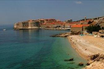 Dubrovnik: trdoživ jadranski biser