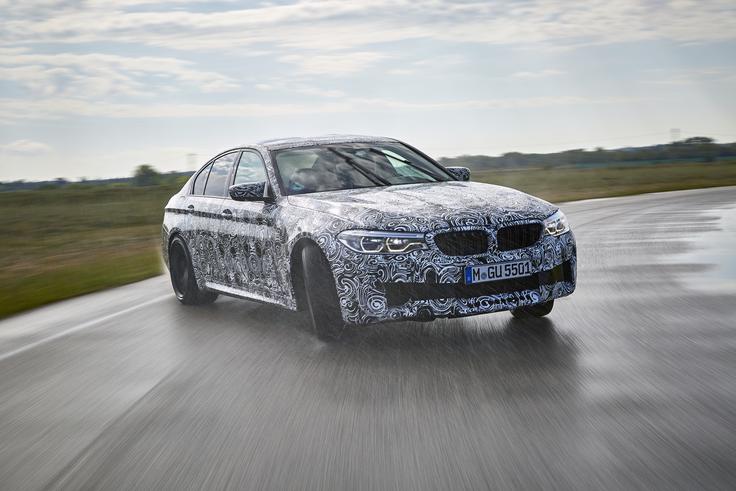 Ne, zabave kljub pogonu 4 x 4 ne bo manjkalo. M5 bo znal drseti, le še lažje se bo peljati na meji.  | Foto: BMW