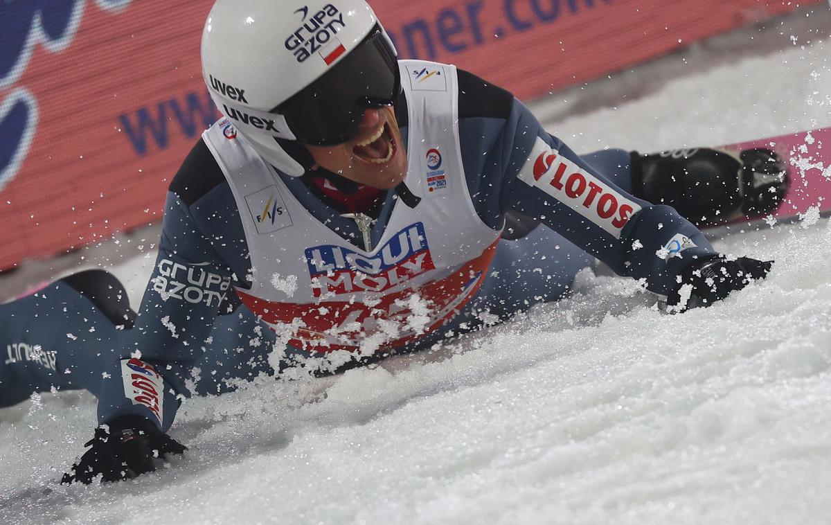 Piotr Zyla | Piotr Zyla se po operaciji kolena vrača v svetovni pokal. | Foto Reuters