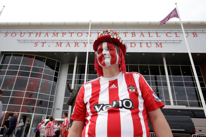 Southampton navijač | Southampton je gostil tretjeligaškega tekmeca Shrewsbury Town na stadionu St. Mary. | Foto Reuters