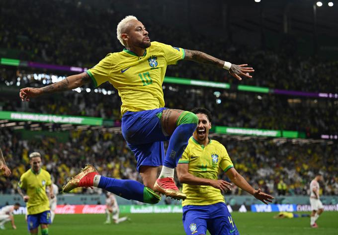 Brazilci so ob koncu prvega dela podaljška povedli proti Hrvaški in vodili do 117. minute, nato pa izpadli po izvajanju 11-metrovk.  | Foto: Reuters