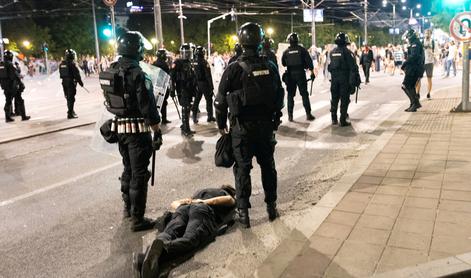 Študenti: Srbija si zasluži pravno državo, ne pa nasilnega režima