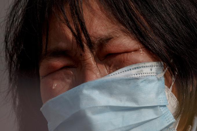 Po uradnih podatkih Pekinga so za covid-19 na Kitajskem umrli 3.304 ljudje. Skupno pa so zabeležili 81.470 okužb. Okoli 76 tisoč jih je že okrevalo. | Foto: Reuters