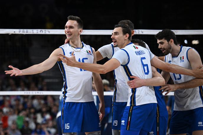 odbojka, OI, Italija | Aktualnim svetovnim prvakom Italijanom se ni uspelo uvrstiti v finale olimpijskih iger, danes se bodo za bron potegovali proti Američanom. | Foto Reuters