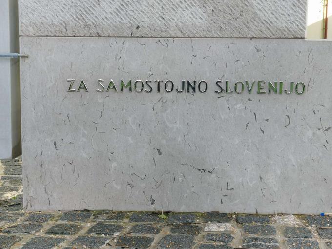 spomenik samostojni Sloveniji, Vrhnika | Foto: Matic Prevc/STA