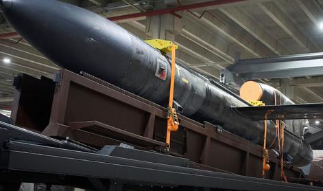 Ukrajinci predstavili raketo, ki lahko poleti tudi precej dlje od Moskeve #video